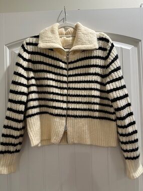 Universal Thread Cream & Black Striped Zip Cardigan